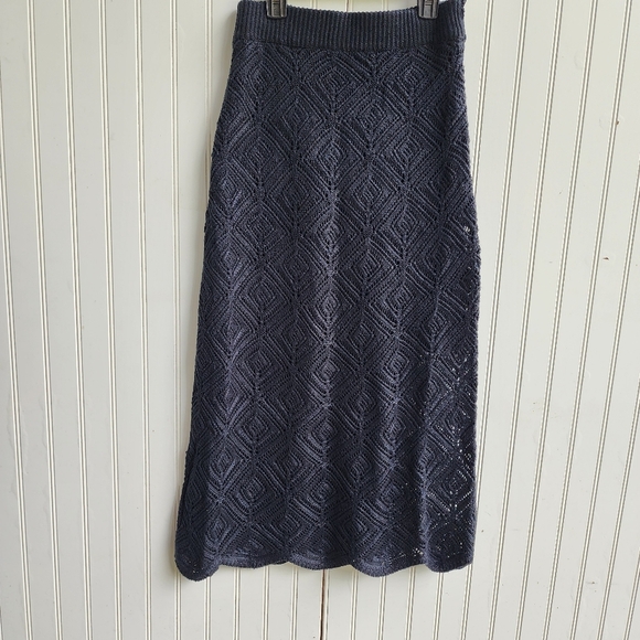 Emma & Posh Women's Knit Crochet Black Midi Skirt Elastic Waist Sz M - Picture 3 of 8